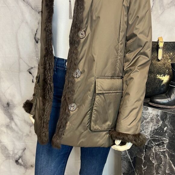 Punt Roma brown quilted jacket with fur trim - Picture 4 of 11